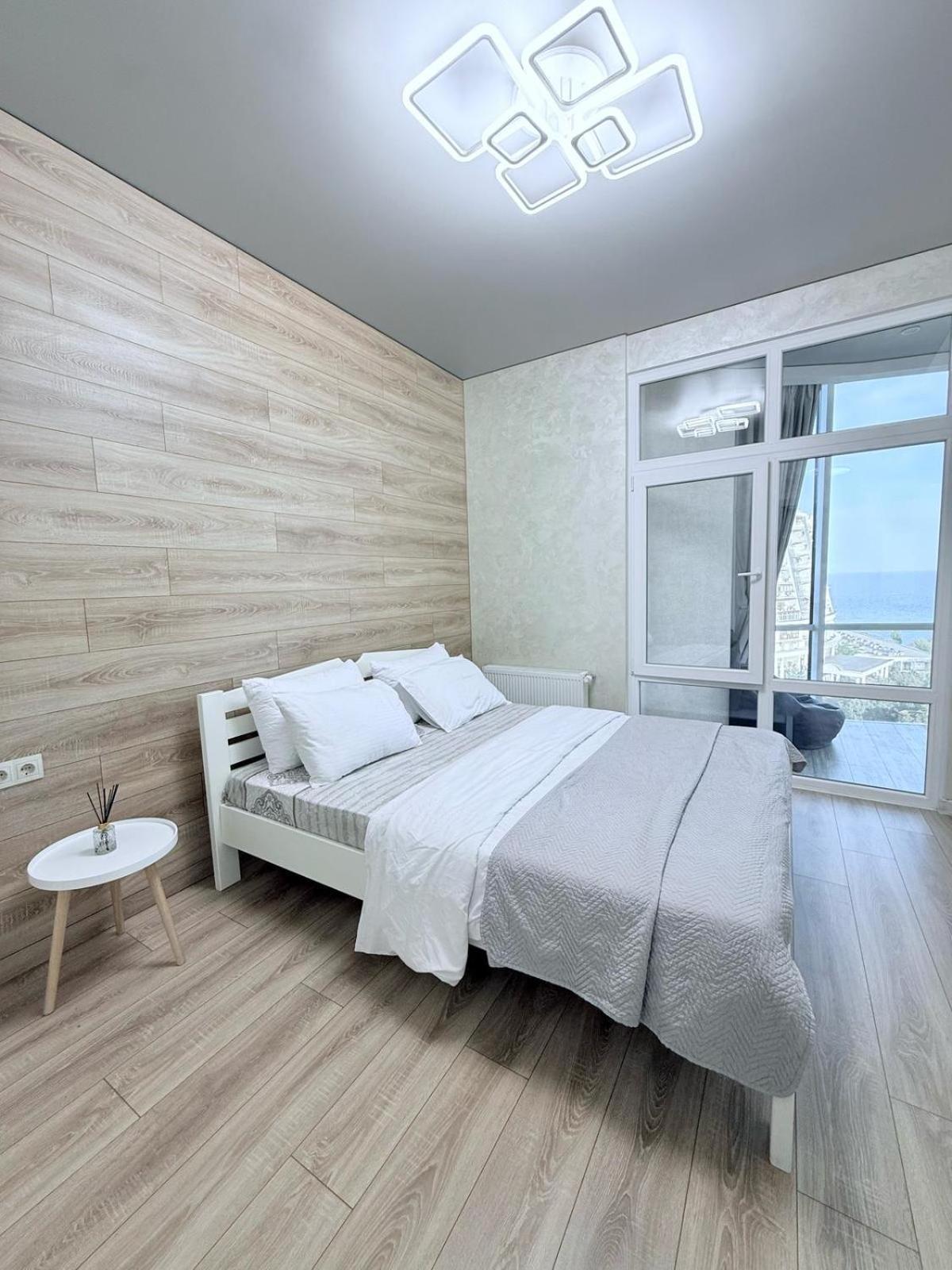 Gagarin Plaza Apartments Одесса Экстерьер фото