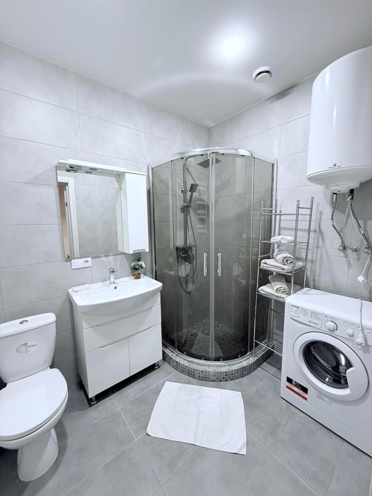 Gagarin Plaza Apartments Одесса Экстерьер фото