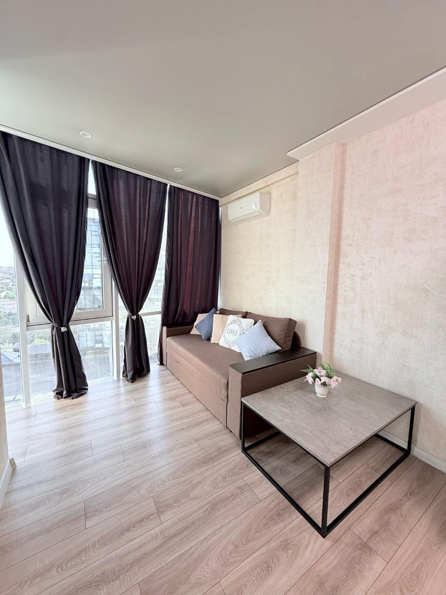 Gagarin Plaza Apartments Одесса Экстерьер фото